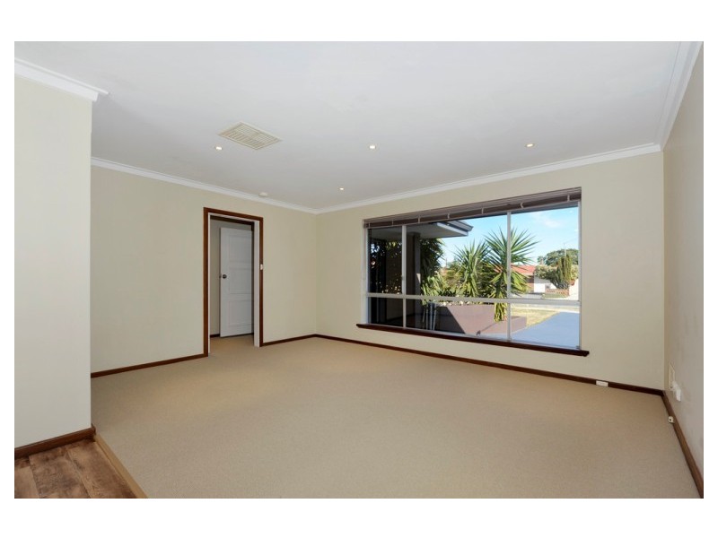 38 Charthouse Road, Safety Bay WA 6169