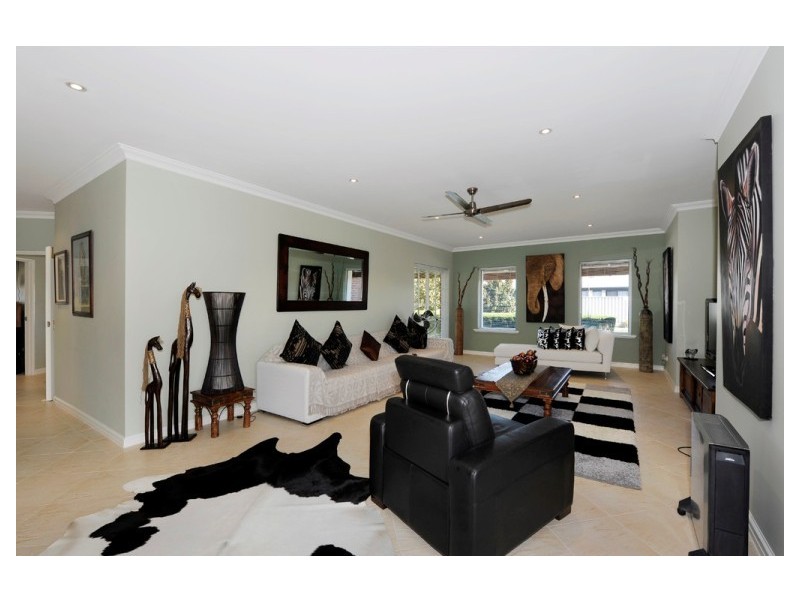 14 Coffs Bend, Secret Harbour WA 6173