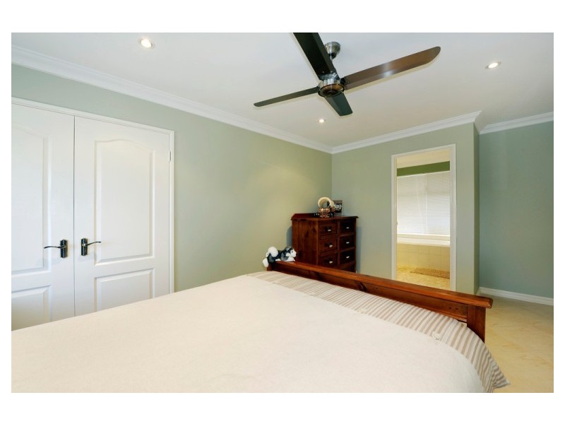 14 Coffs Bend, Secret Harbour WA 6173