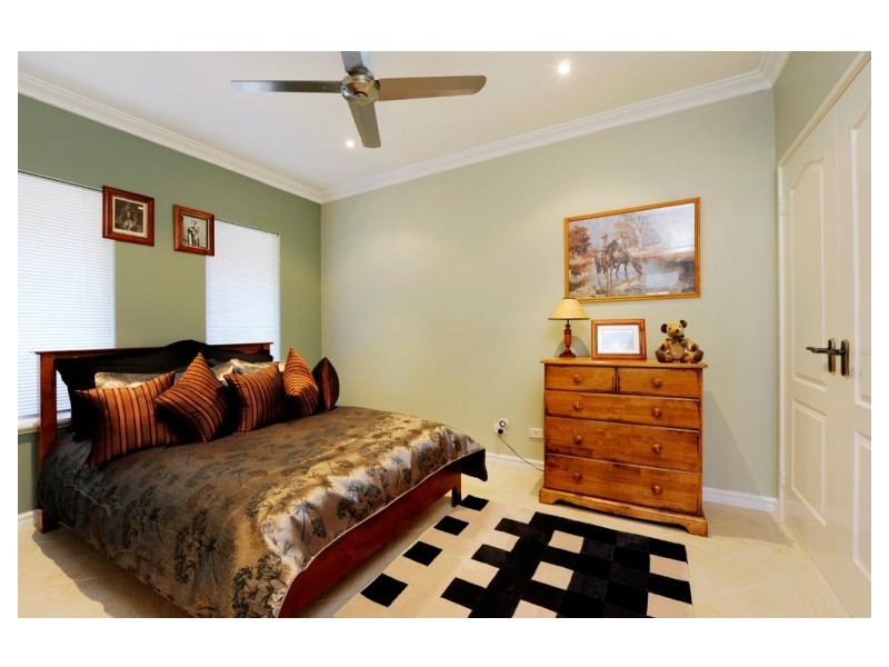 14 Coffs Bend, Secret Harbour WA 6173