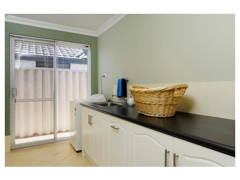 14 Coffs Bend, Secret Harbour WA 6173