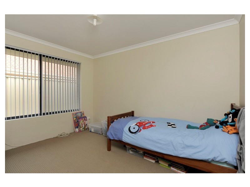 18 Albina Chase, Lakelands WA 6180