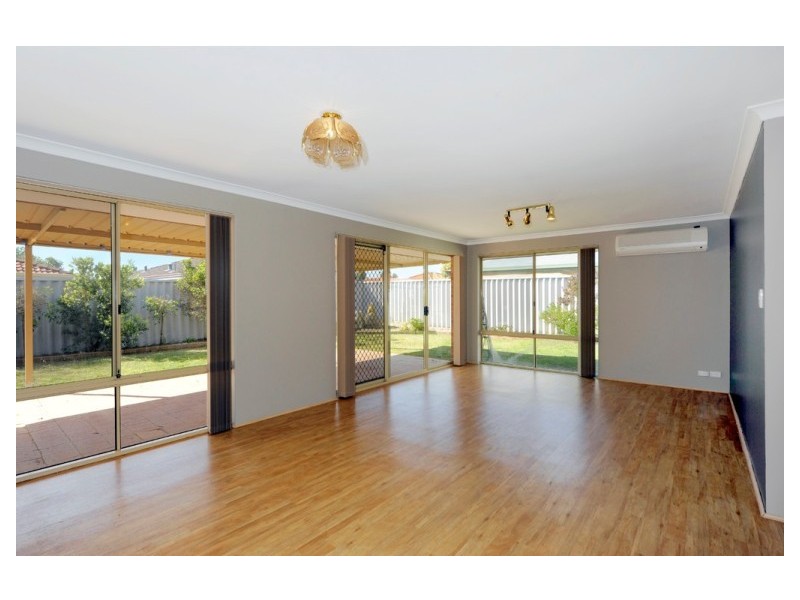 3 Oceanic Court, Port Kennedy WA 6172