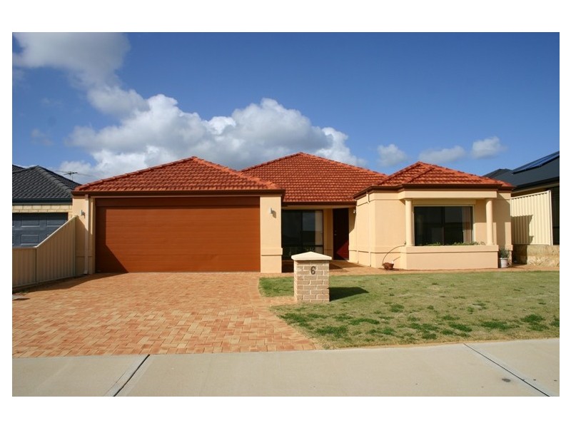 6 Lismore Ridge, Lakelands WA 6180