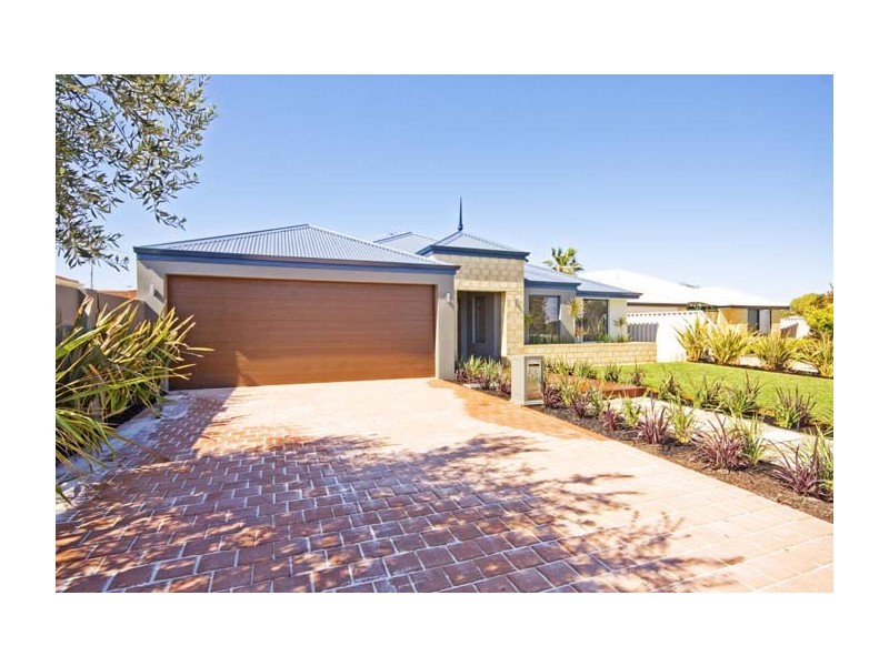 54 Highlander Parade, Rockingham WA 6168