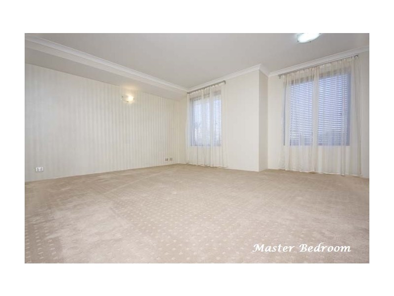 54 Highlander Parade, Rockingham WA 6168