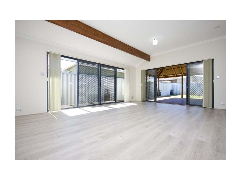 54 Highlander Parade, Rockingham WA 6168