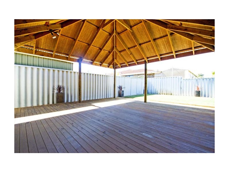 54 Highlander Parade, Rockingham WA 6168