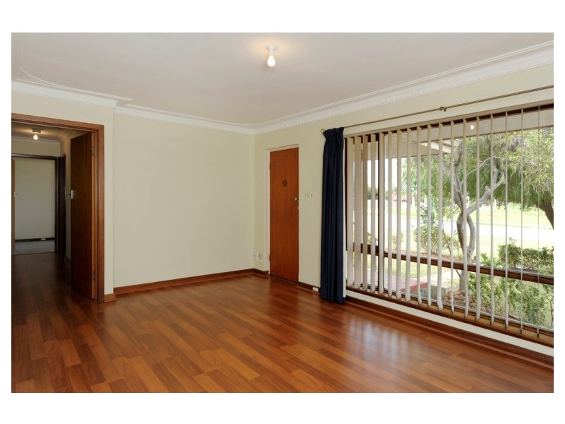 64 Rae Road, Safety Bay WA 6169