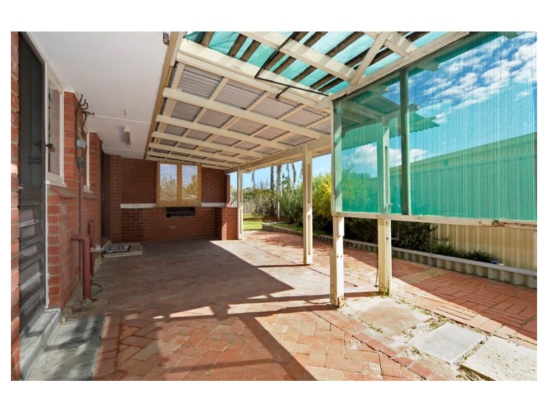 64 Rae Road, Safety Bay WA 6169