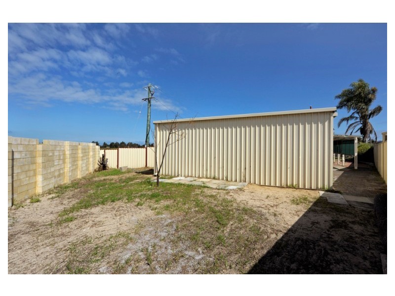 64 Rae Road, Safety Bay WA 6169