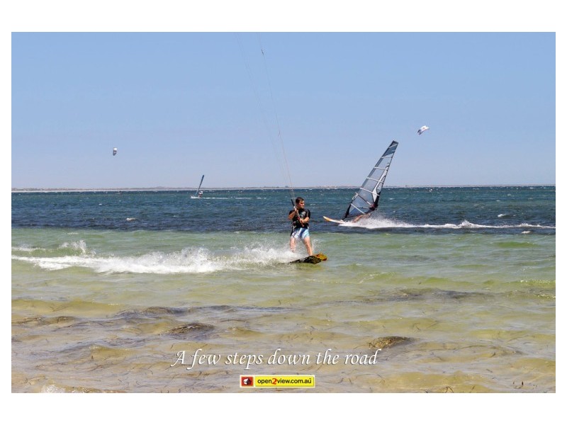 64 Rae Road, Safety Bay WA 6169