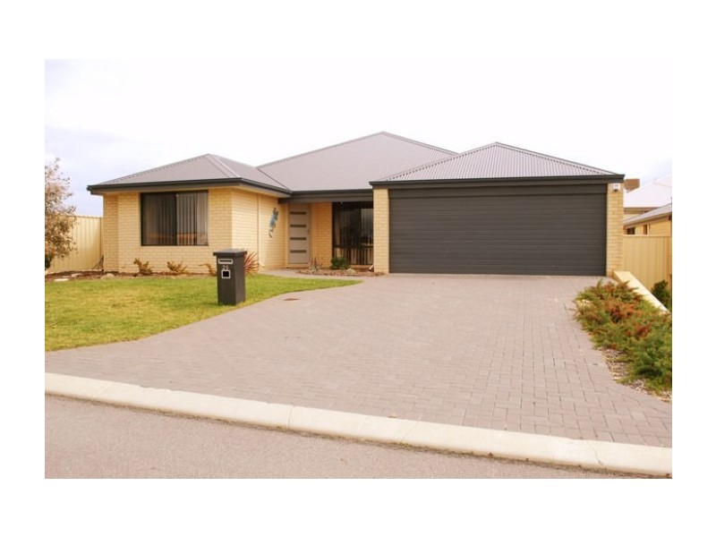 25 Battrass Loop, Baldivis WA 6171
