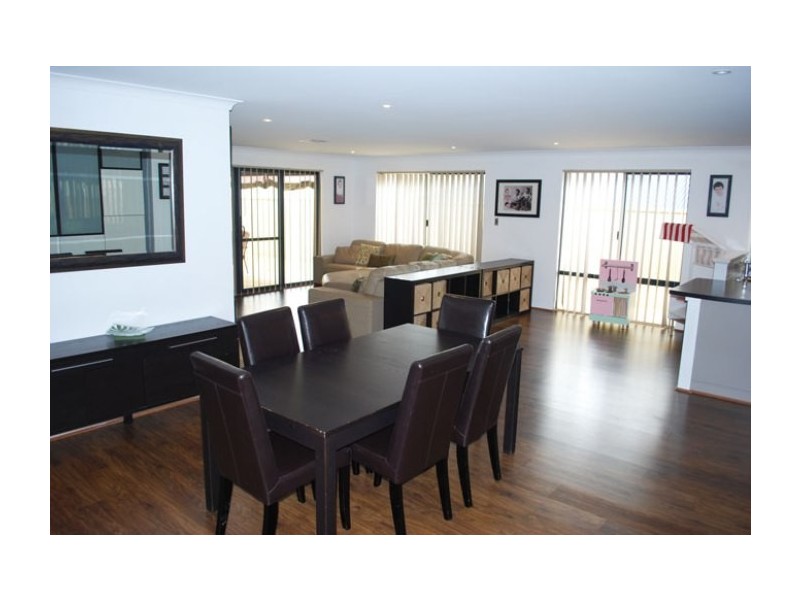 25 Battrass Loop, Baldivis WA 6171