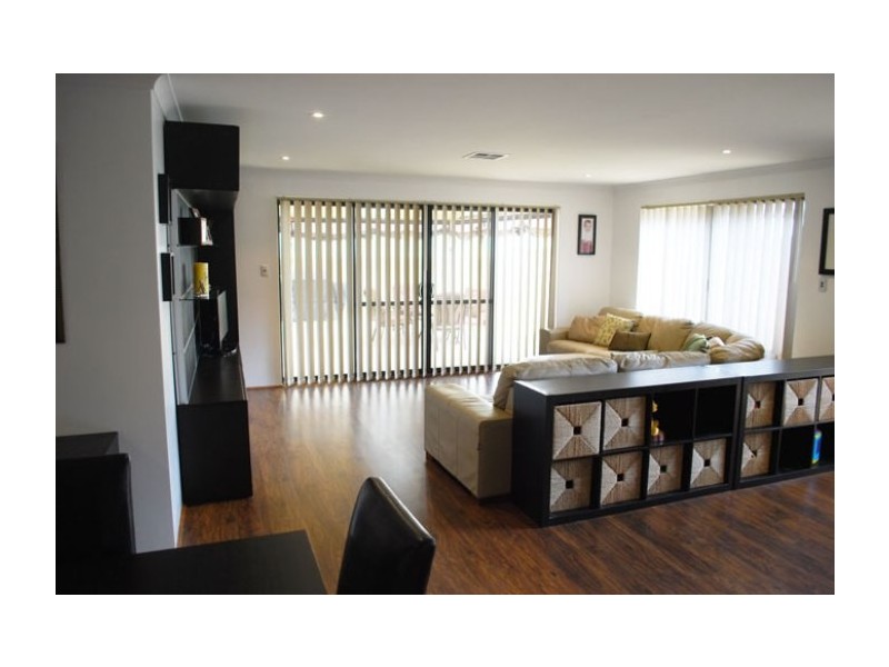 25 Battrass Loop, Baldivis WA 6171