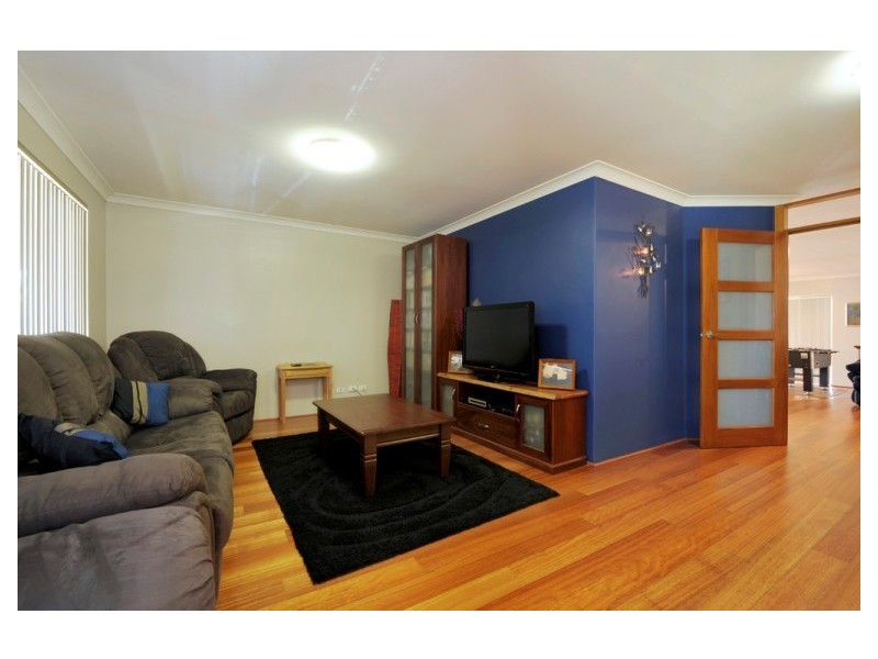 25 Kingsbridge Road, Warnbro WA 6169