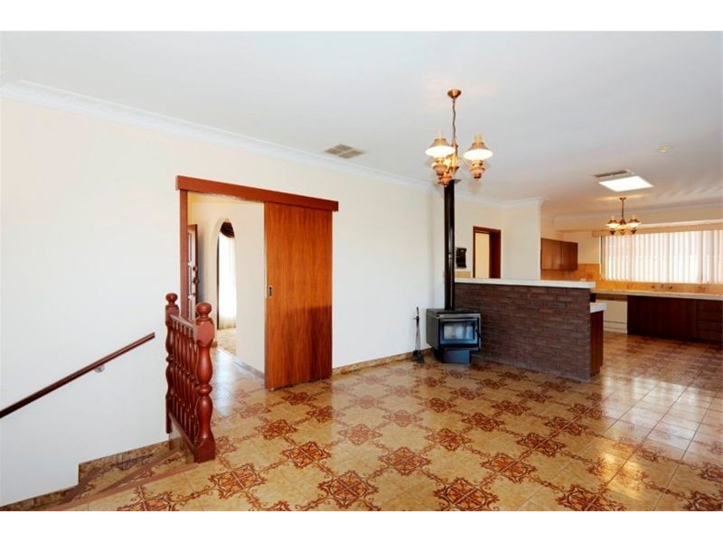 33 Tolley Court, Hamilton Hill WA 6163