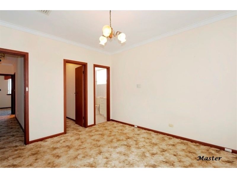 33 Tolley Court, Hamilton Hill WA 6163