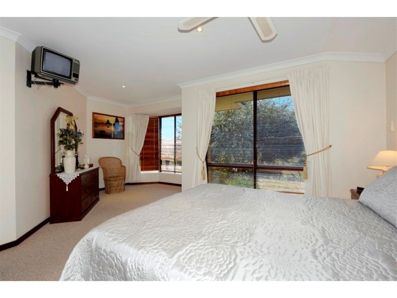 30 ST ETTIENE GARDENS, Port Kennedy WA 6172