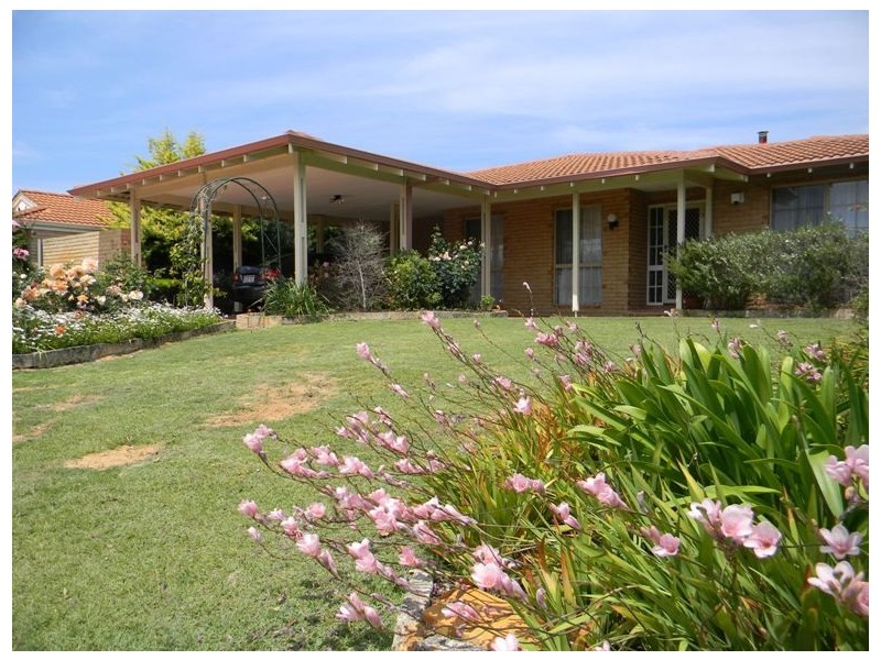 3 Coombs Place, Bateman WA 6150