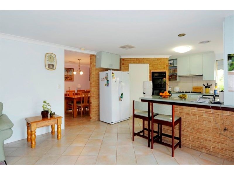 3 Coombs Place, Bateman WA 6150