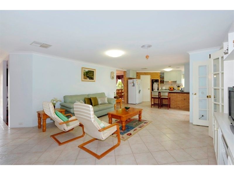 3 Coombs Place, Bateman WA 6150