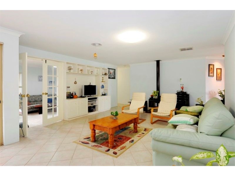 3 Coombs Place, Bateman WA 6150