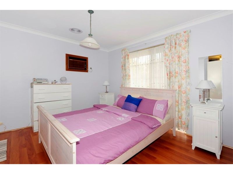 3 Coombs Place, Bateman WA 6150