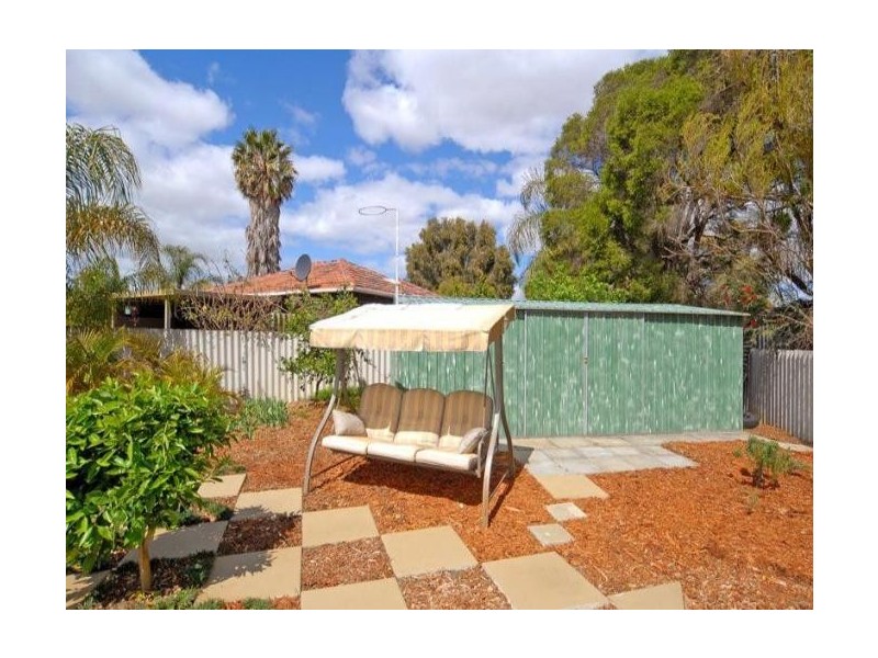 3 Ward Close, Langford WA 6147