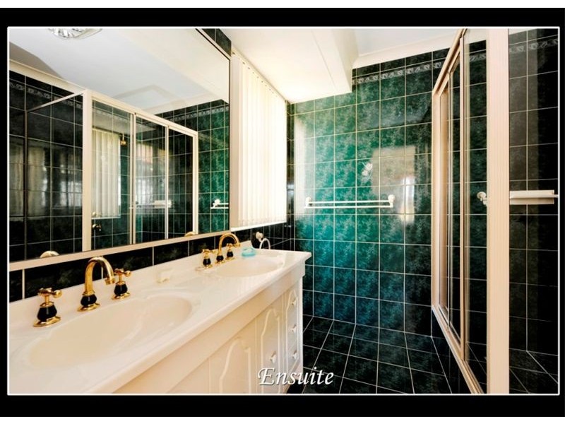 15 St Tropez Court, Port Kennedy WA 6172