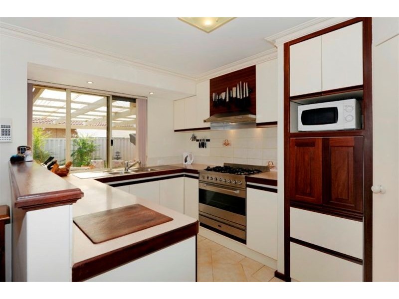 15 St Tropez Court, Port Kennedy WA 6172