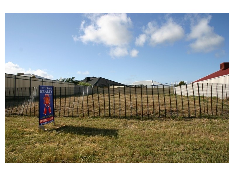 17 Newfound Street, Secret Harbour WA 6173