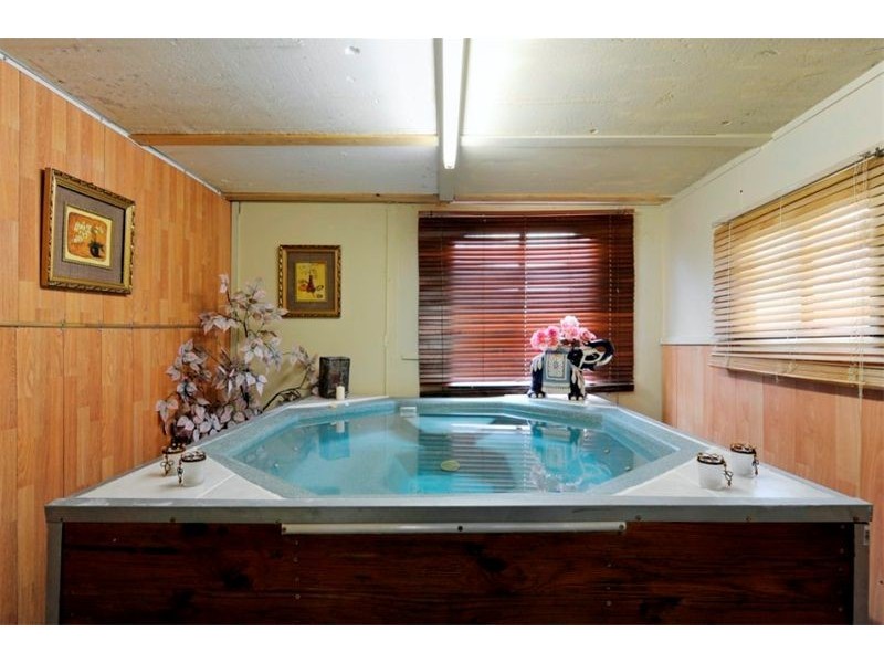 60 Willmott Drive, Cooloongup WA 6168