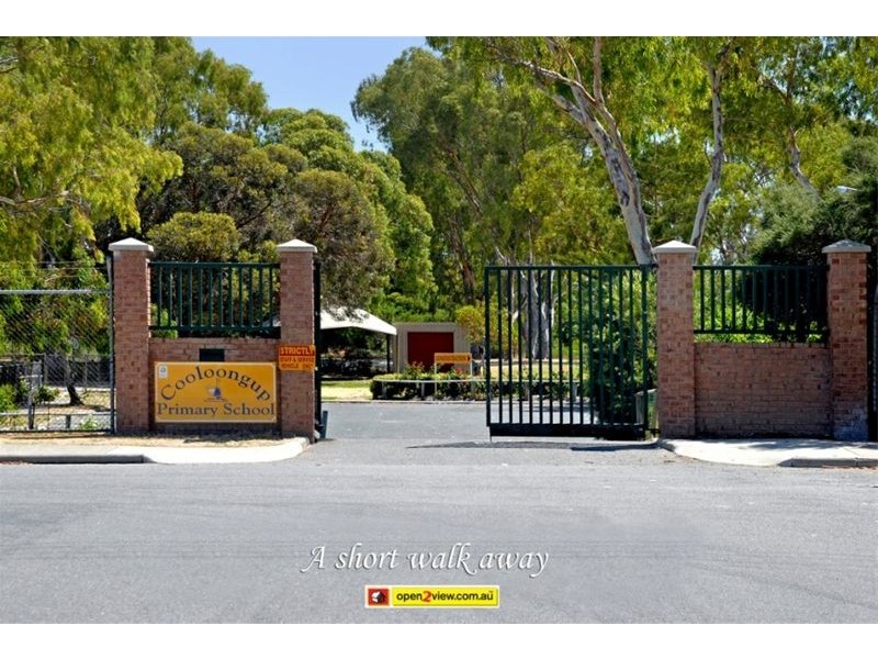 60 Willmott Drive, Cooloongup WA 6168