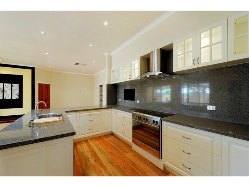 632 Safety Bay Road, Waikiki WA 6169