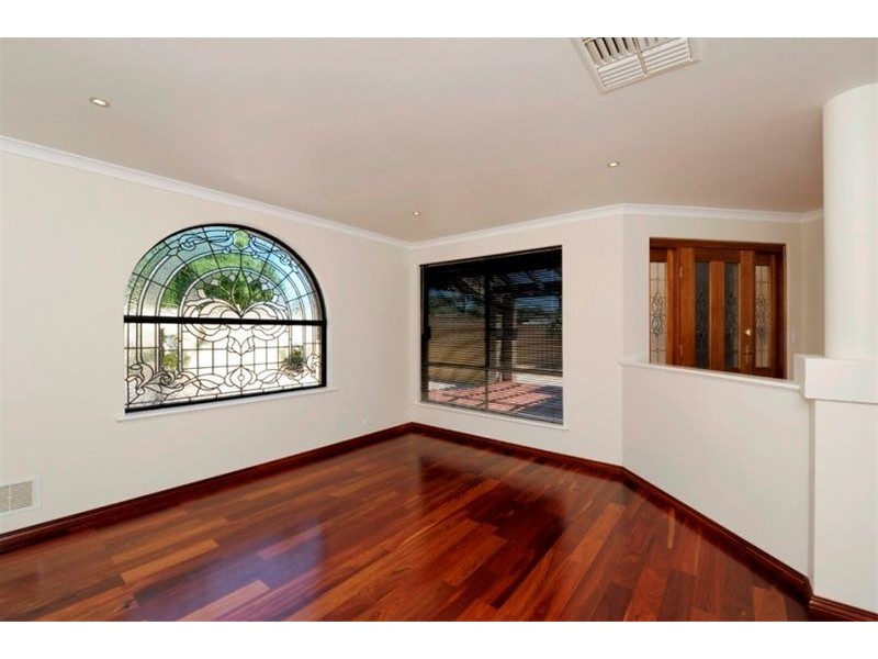 632 Safety Bay Road, Waikiki WA 6169