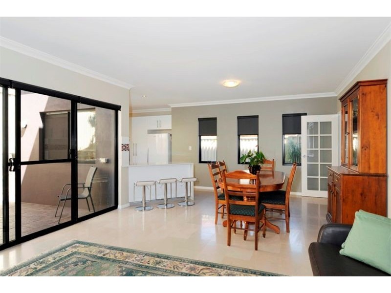 10 Point Walter Road, Bicton WA 6157