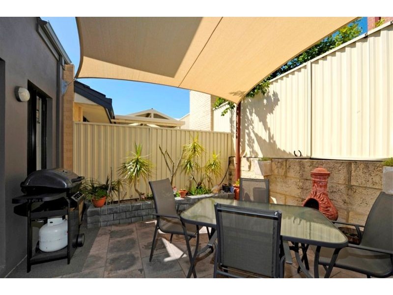 10 Point Walter Road, Bicton WA 6157
