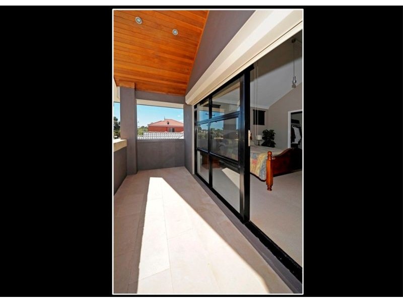 10 Point Walter Road, Bicton WA 6157