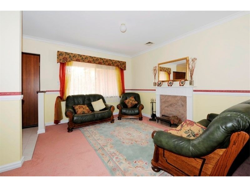 4 Smokewood Place, Leeming WA 6149