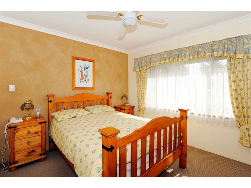 4 Smokewood Place, Leeming WA 6149