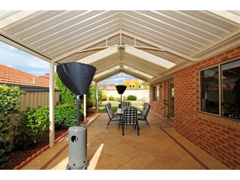 4 Smokewood Place, Leeming WA 6149