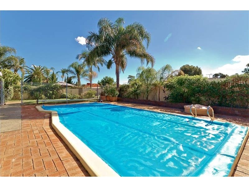 13 Hertford Close, Bull Creek WA 6149