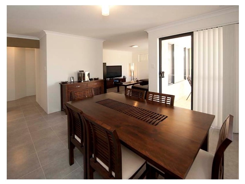 10 Abadan Road, Southern River WA 6110