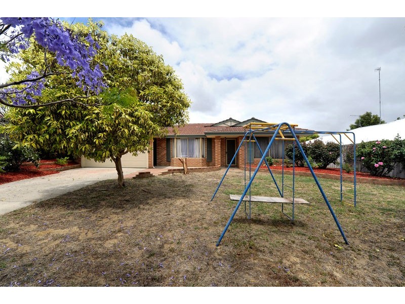 11 Emile Court, North Lake WA 6163