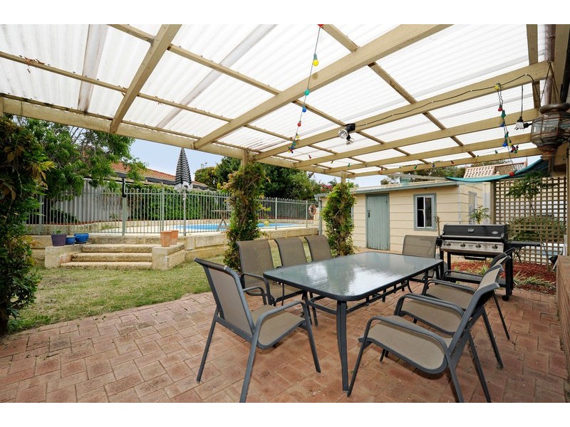 11 Emile Court, North Lake WA 6163