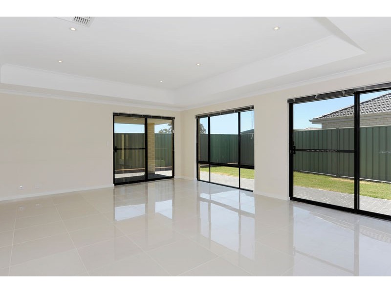 16 Zenith Turn, Baldivis WA 6171