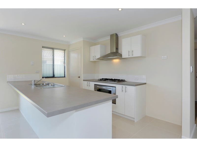 16 Zenith Turn, Baldivis WA 6171