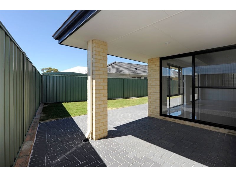 16 Zenith Turn, Baldivis WA 6171