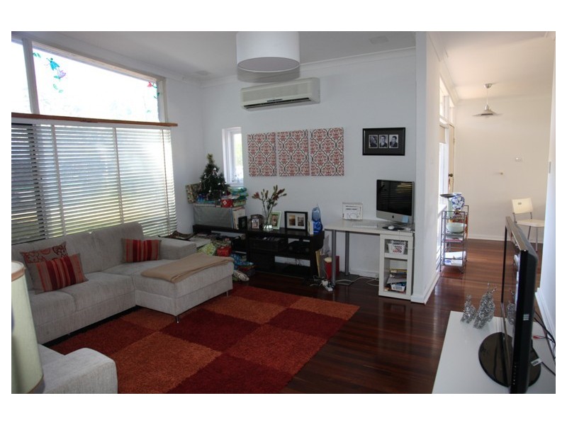 4 Woodford Road, Lynwood WA 6147